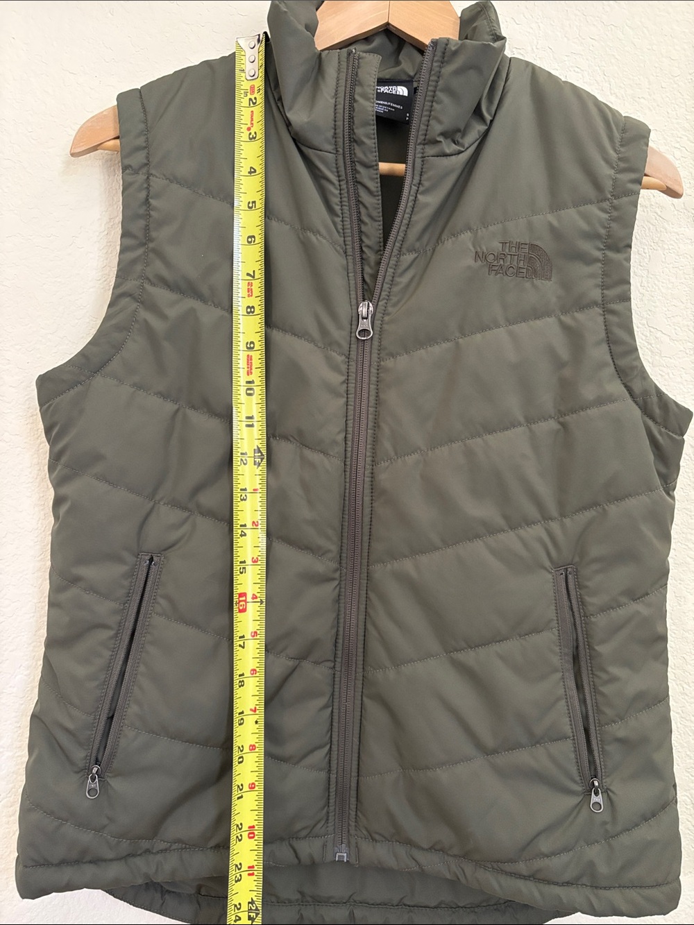 The North Face Olive Green Women’s Quilted Vest - Picture 10 of 11